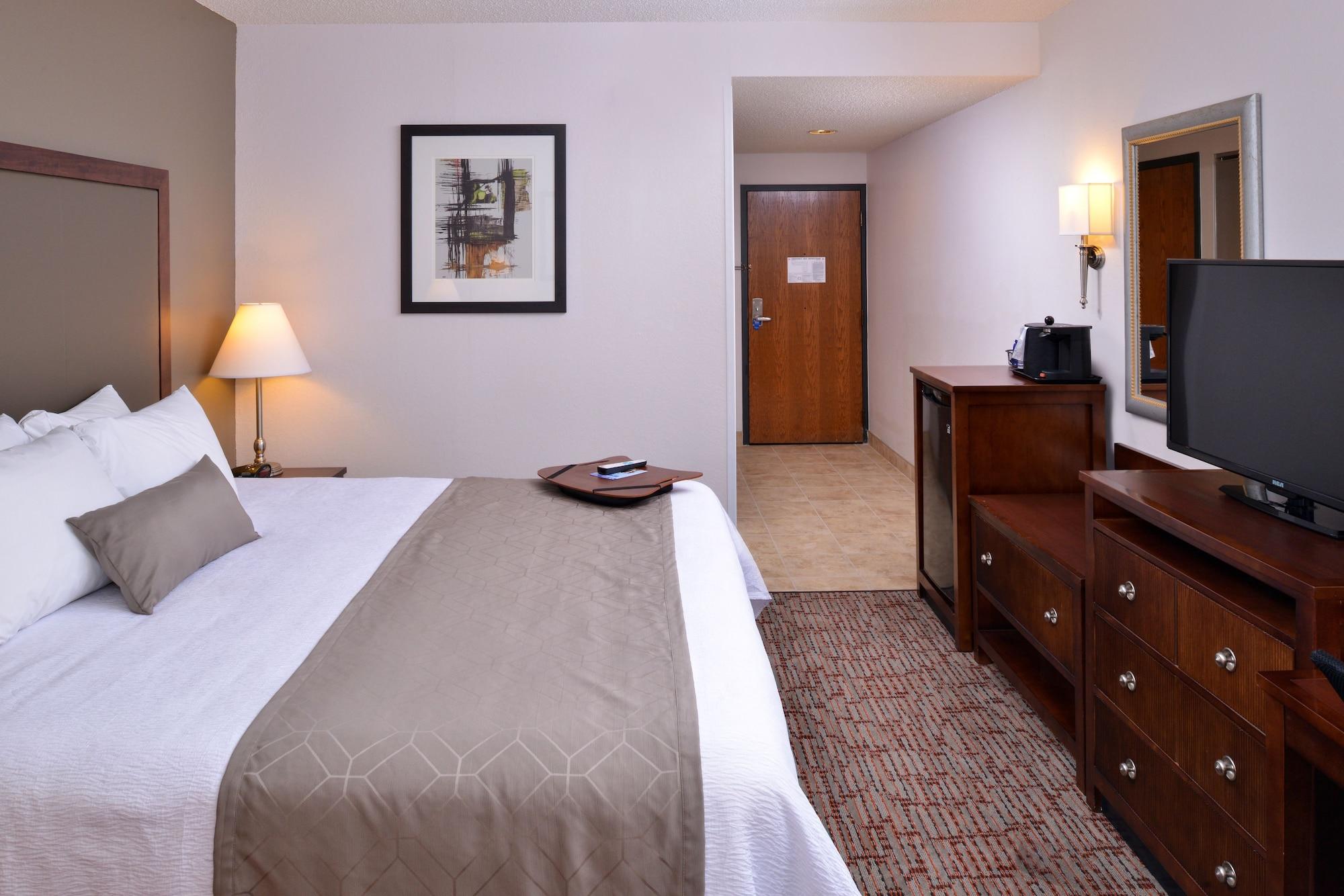 Best Western Plus Wichita West Airport Inn Exterior photo
