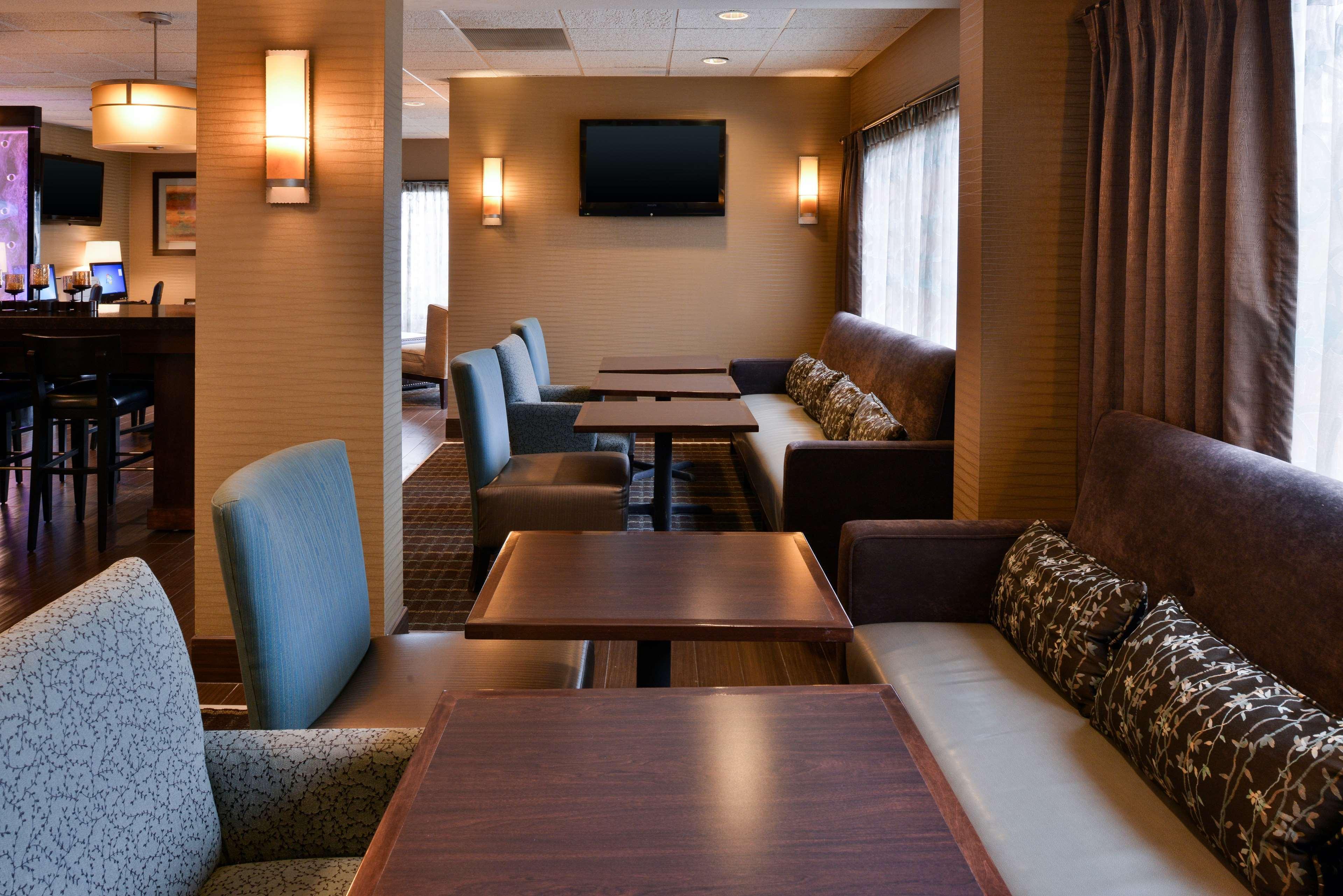 Best Western Plus Wichita West Airport Inn Exterior photo